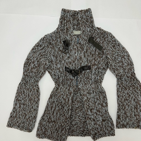 Lorena O - Italian made, wool and alpaca blend, vintage sweater - size small - Picture 5 of 10